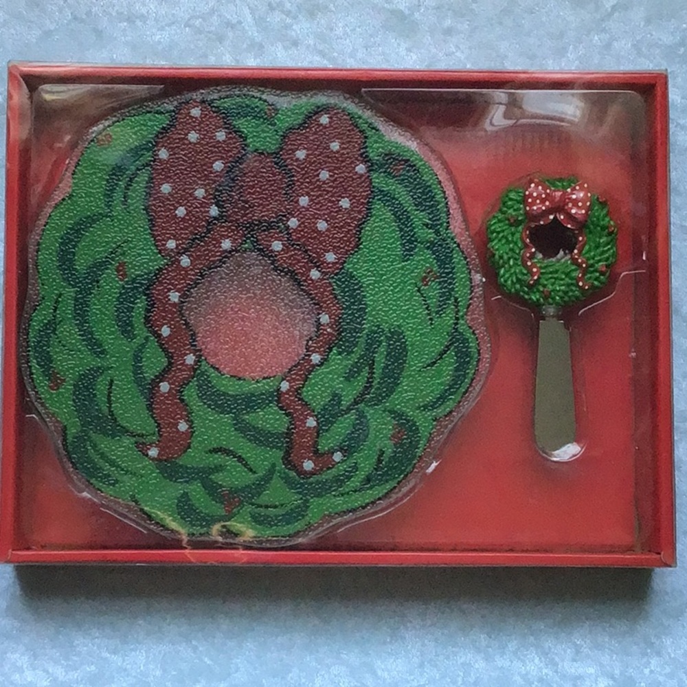 🎁MSC Wreath Cheeseboard with Spreader